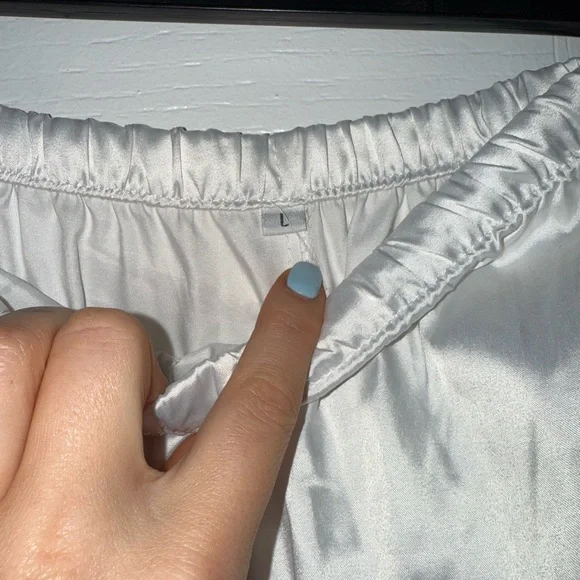 White Silk Pj set - Picture 9 of 9